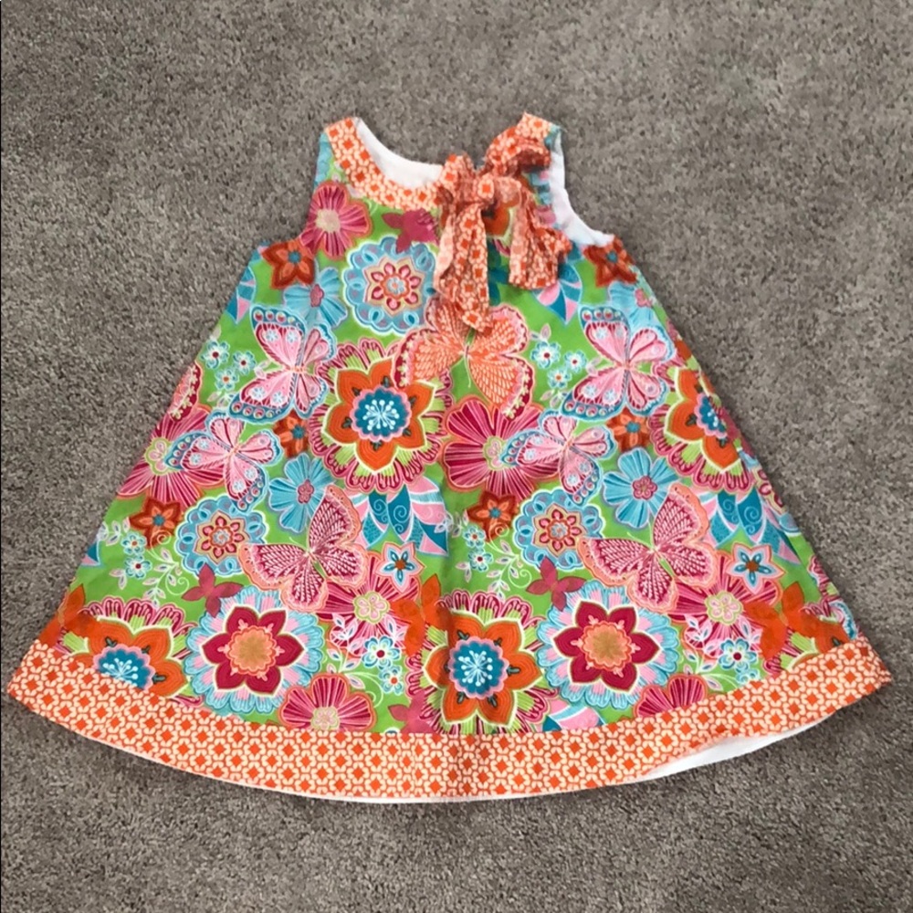 Girls dress